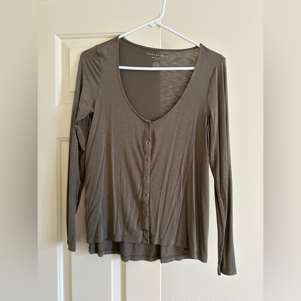 Green American Eagle long sleeve shirt